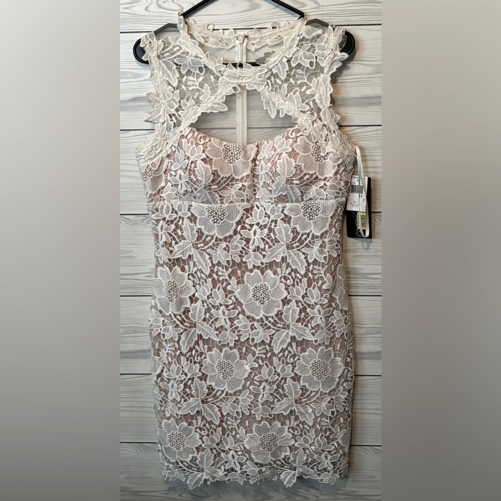 Stunning!! Betsy & Adam white lace dress. sz 12. NWT